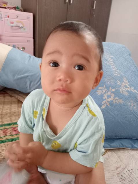 Chất liệu an toàn, thấm hút tốt, bé ngủ rất ngon giấc. Cảm ơn Huggies!