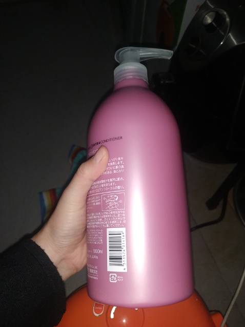 Chai to và mùi thơm dễ chịu