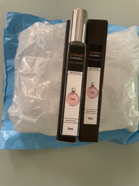 Mình đã nhận được hàng nhé, giao nhanh, đóng gói rất cẩn thận, sản phẩm còn nguyên vẹn, mùi hương nhẹ nhàng, rất thích ahhh 👍