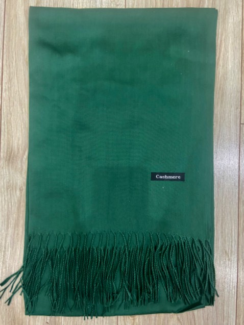 Chỉ là một miếng vải rất xấu mọi mặt. Bị ***.