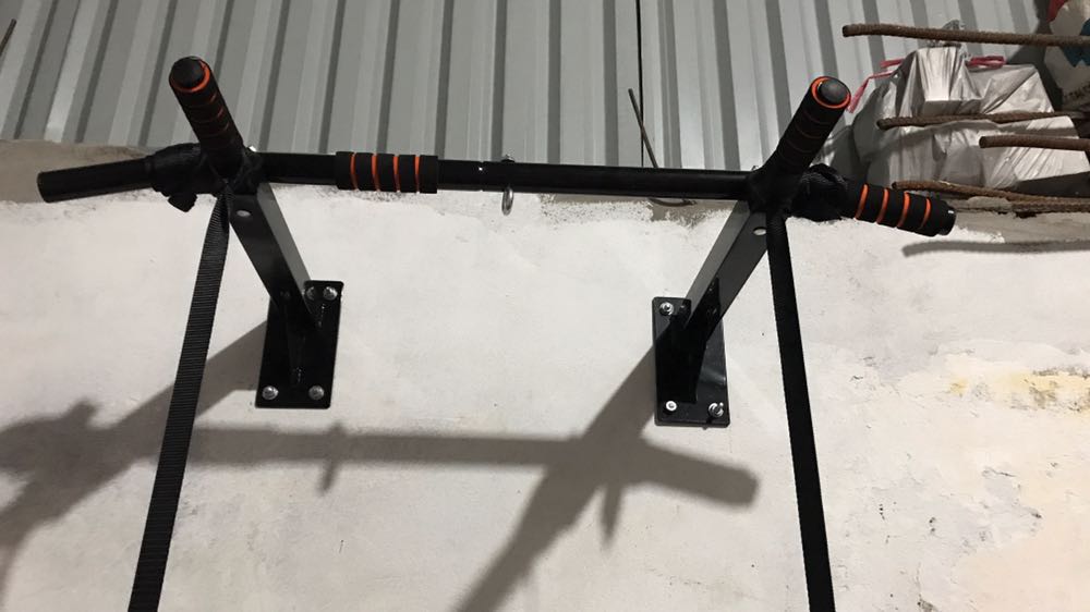 Hỏi mãi shop ko trả lời từ ngày 04 đến giờ.
Miếng đệm lót tay, shop ko lắp sẵn cho khách.
Khách tự lắp bị rách 2 cái.
Nản!