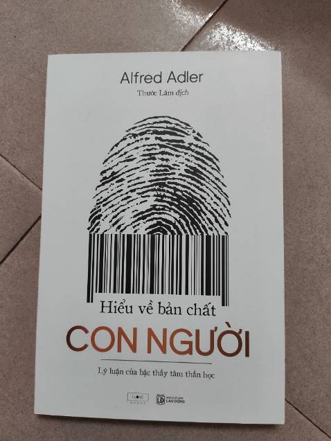 Bìa đẹp, sách mới. Tiki giao nhanh, nội dung sách hay, tiếp thu được nhiều thông tin.