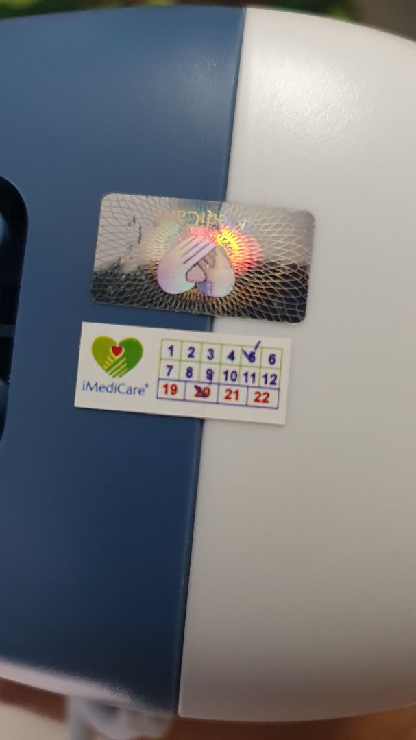 Đã nhận hàng giống mô tả, xài ok. Mua tháng 7 mà tem bảo hành bắt đầu từ tháng 5 trôi mất 2 tháng..? giải quyết sao shop ơi! ***