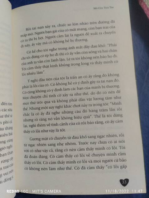 Rất không thích những câu chuyện nhạt nhẽo trong cuốn sách. Đặc biệt là câu chuyện Buông bỏ cảm giác tội lỗi. Tác giả mở đầu câu chuyện, nêu vấn đề rồi kết thúc câu chuyện mà ko có bất kỳ cách giải quyết vấn đề nào được nêu ra. Thật phí tiền cho 1 cuốn sách như vầy.