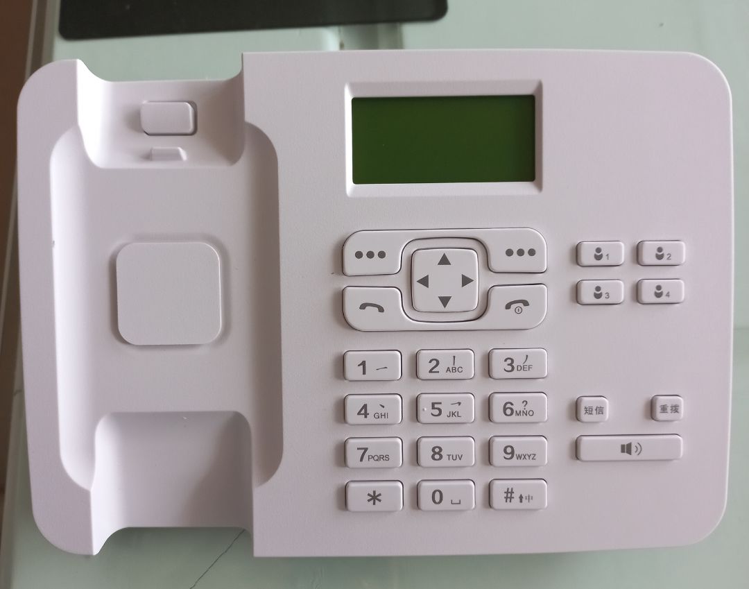 Điện thoại nghe to rõ lắm nhìn cũng đẹp và sang chảnh phết