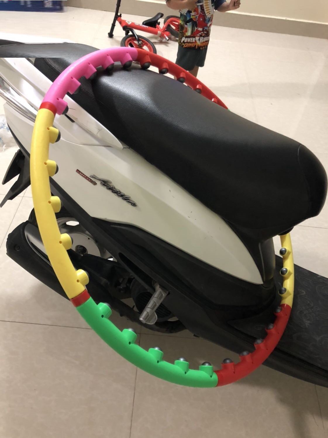 được đó ạ, vòng dễ lắp, nhẹ mà có võ, mới tập thì mấy cái nhô nhô đánh mỡ hơi ê ê xíu mà lắc nhiều quen nên thấy cực ổn, mấy ngày đầu tập ê ẩm, hôm sau thấy săn hẳn
Sẽ lắc thường xuyên, săn mã miễn phí vc nên ưng luôn