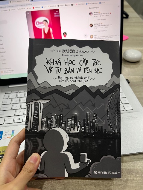 Vừa nhận sách là lên cmt liền, sách gì dễ thương xỉu, đc mô tả bằng truyện tranh khá thú vị đọc k buồn ngủ