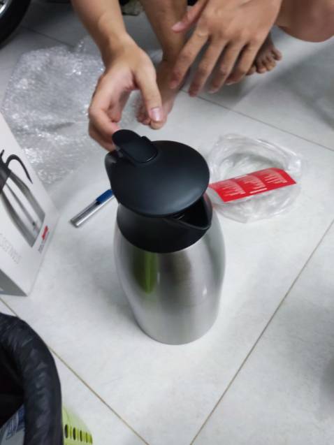 nấp xoay nên đôi khi giữ nhiệt không quá 16h