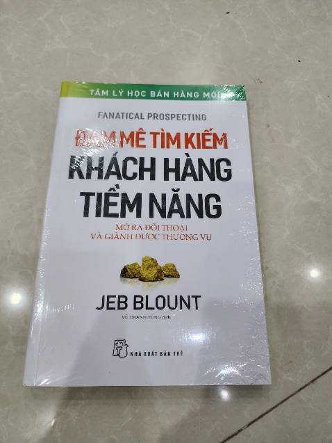 Đóng gói cẩn thật, chất lượng sách đẹp, nội dung chưa đọc nên không đánh gía.