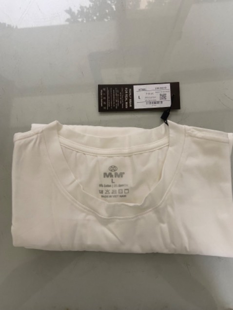 Áo phim đẹp, vải tốt, mặc rất mát và thoải mái. Mình mua nhiều lần rồi.
Tiki 2h giao hàng nhanh. Ok luôn 💐