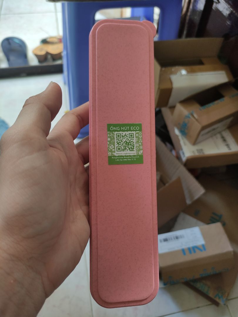 hộp đúng mô tả. nắp hộp kính. đựng mì hợp lý