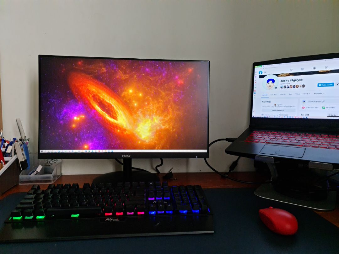 Màu khá chuẩn trong tầm giá, màn nhẹ dễ lắp ráp Màu khá chuẩn trong tầm giá, màn nhẹ dễ lắp ráp