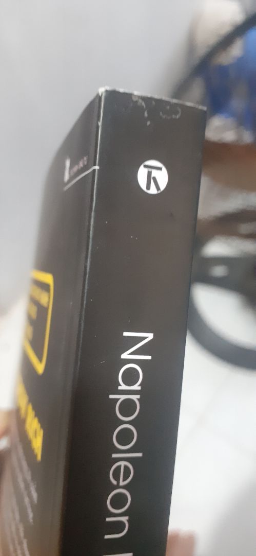 sách cũ r bằng chứng bị bẩn ko đen lắm bị ai cắn và có nếp gấp! muốn trả hàng