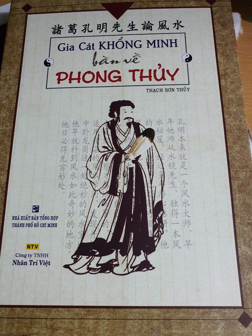 sách dày dặn, bìa rất đẹp, đóng gói cẩn thận, nội dung chưa đọc nhưng thấy khen nhiều, giao hàng rất nhanh