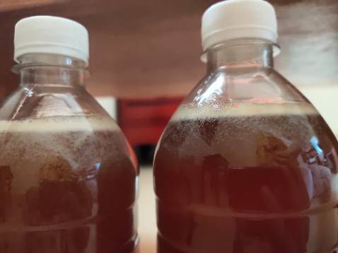 Mới nhận đc hàng, cũng vừa nhấm thử 1 tí, cũng tạm ổn, nhưng mùi k thơm lắm, độ ngọt thì để xem lại chứ cũng chưa trọn vẹn 100% ý muốn về loại mật này.