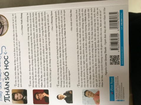 Ê mấy má, hahaa, cười trước đã. Kiểu tnhien mua cuốn này về thấy đúng tâm linh, mình háo hức xem trong đó có gì mà kh ngờ mình tìm hiểu đứa bạn thán của mình, hèn chi sao mà nó cũng có nhiều điểm tương đông với mình lắm mấy má, có mấy cái không tương đồng, mà đúng *** luôn, xong rồi mình dàn ra các kiểu số đồ đó, cái mình ngồi so sánh lại, mình bị sốc toàn tập luôn, ngồi nhìn 2 cái sơ đồ thui, vs đọc lại giải thích thấy “ủa” sao quen quen vậy, nó giống vs sơ đồ mình!!! Cái kiểu giờ mình thấy cũng tin á nha, khuyên là mấy bạn mua về tìm hiểu những ng xung quanh mình coi ngta có hợp vs mình khôg, mà thử nghiệm đầu tiên là đứa bạn thân mình trước nha mới chuẩn xác ! Mà đúng ***
Mãi keo, mãi mận 🥹🥹100 điểm