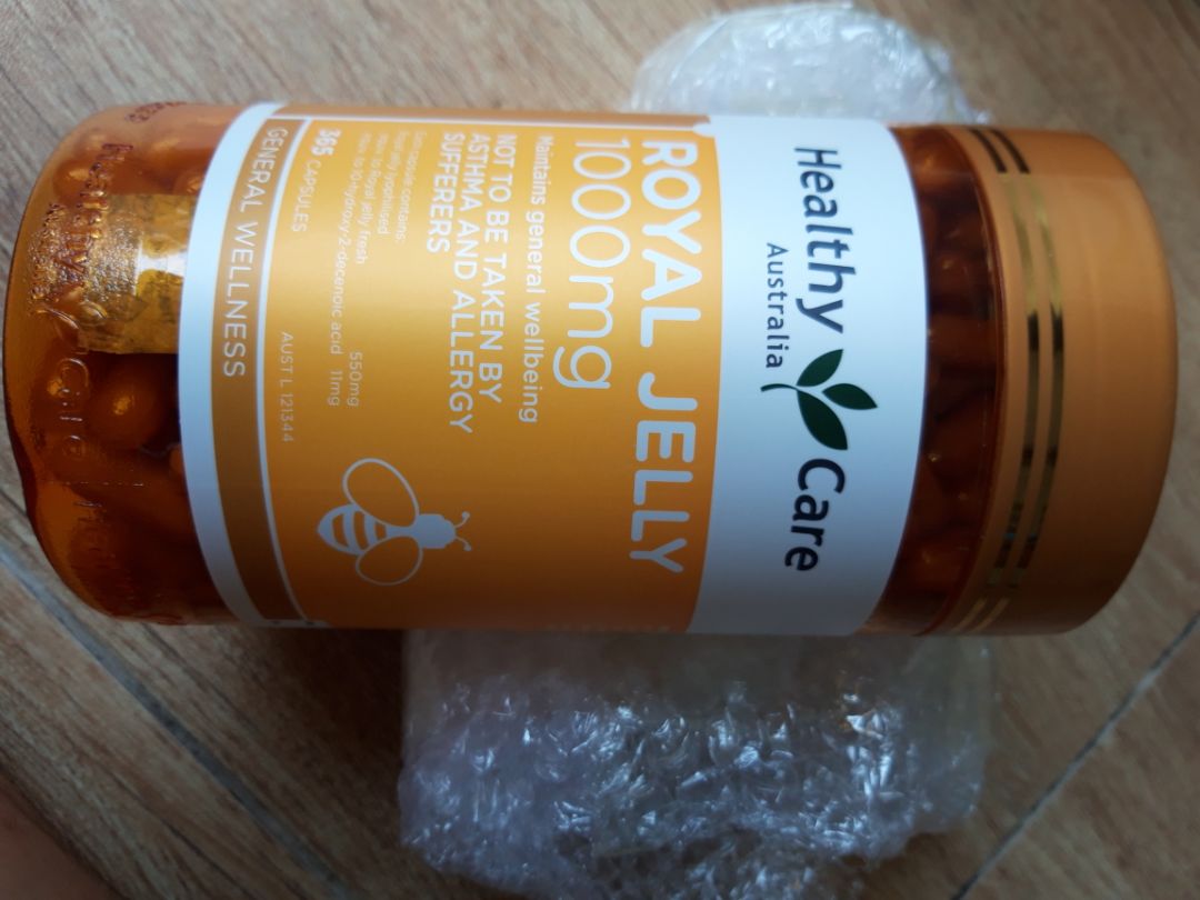 sp bán là nhãn này....               mà giao khách lại nhãn khác. tôi ko đồng ý.