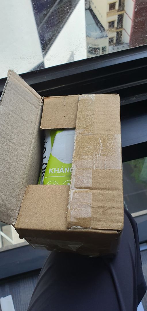 mua lót cốp xe gửi mình bịch khẩu trang 380k ???!