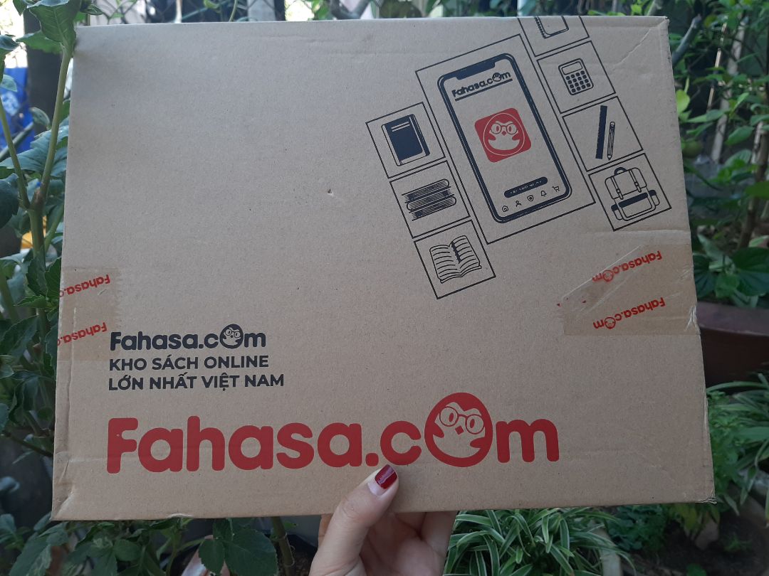 Shop giao đúng sản phẩm. Giao nhanh. Sách không bị hư hỏng hay là cũ kỹ. Gói hàng tốt.