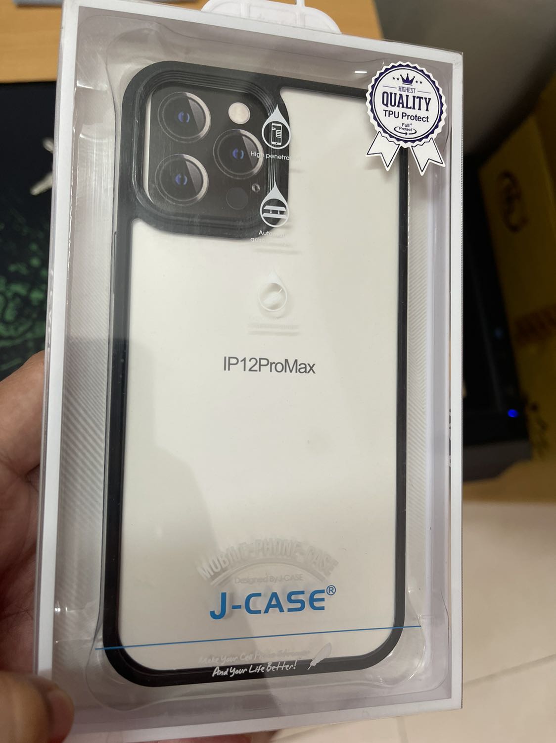 Giao ko đúng màu , đặt xanh rêu mờ giao đen trong , shop coi lại đơn mà đổi lại , ko thích giao bừa