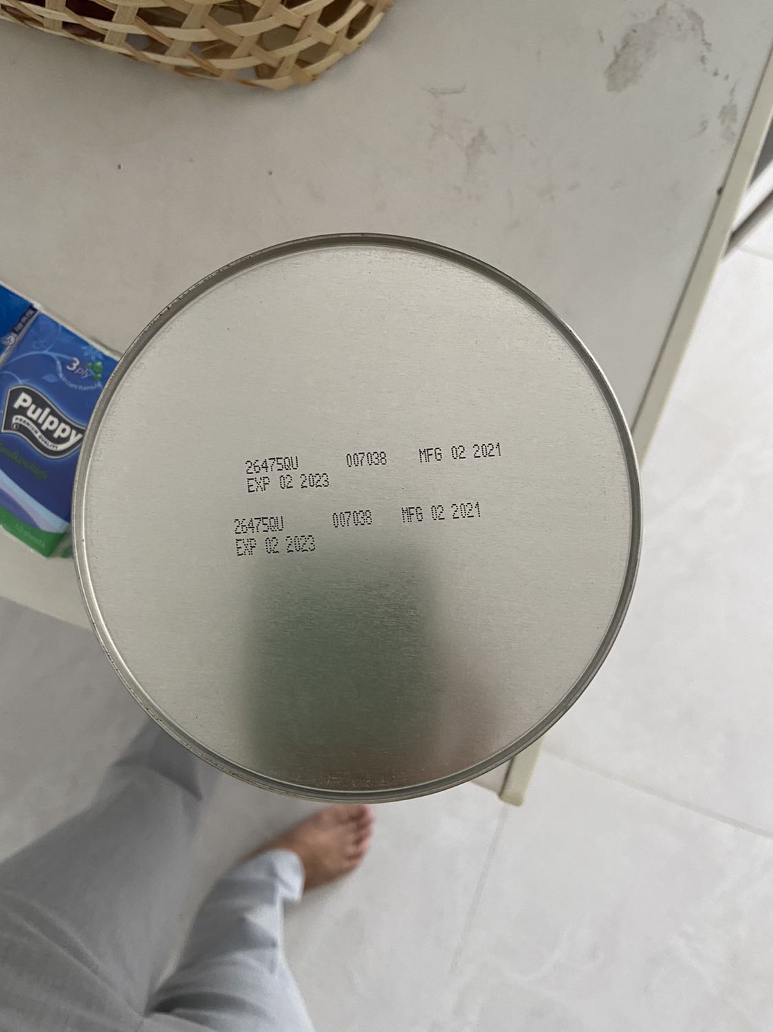 Đóng gói cẩn thận, mua 2 hộp có quà tặng là bột nêm cho bé. Vẫn còn hạn sử dụng tuy nhiên không phải hàng mới sản xuất.