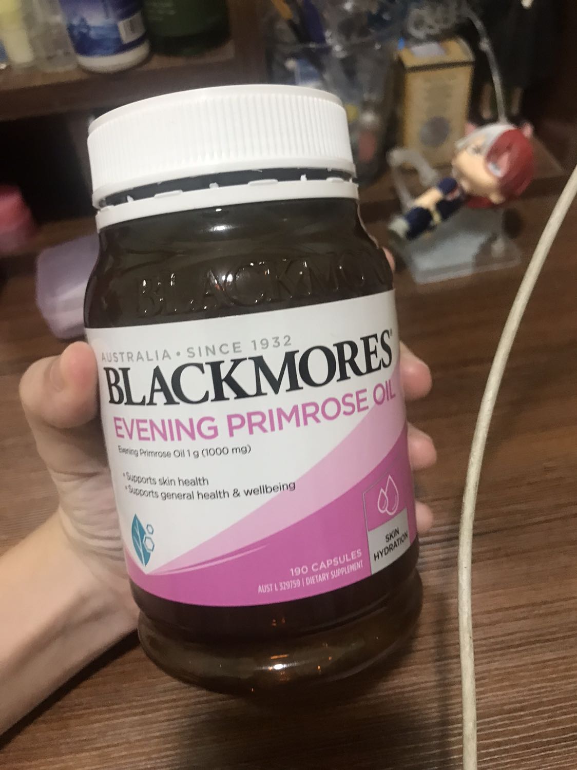 Nhận hàng sớm hơn dự kiến, đủ số lượng, cầm chắc tay, mùi thuốc thơm.
Công dụng thì dùng xong mới biết Nhận hàng sớm hơn dự kiến, đủ số lượng, cầm chắc tay, mùi thuốc thơm.
Công dụng thì dùng xong mới biết