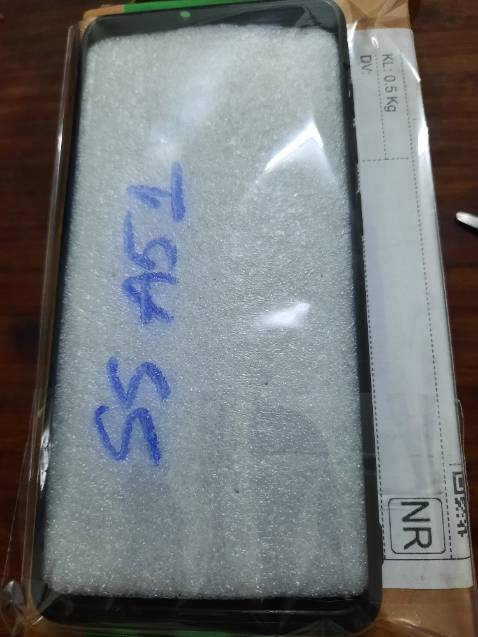 Vote 5 sao, đóng gói cẩn thận, giao hàng nhanh, ốp lưng đẹp