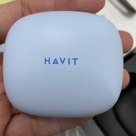 Giao hàng rất nhanh. Đóng gói chắc chắn. Màu sản phẩm đẹp. Âm thanh rât hay trong tầm giá. Không thấy tính năng tăng giảm âm lượng.