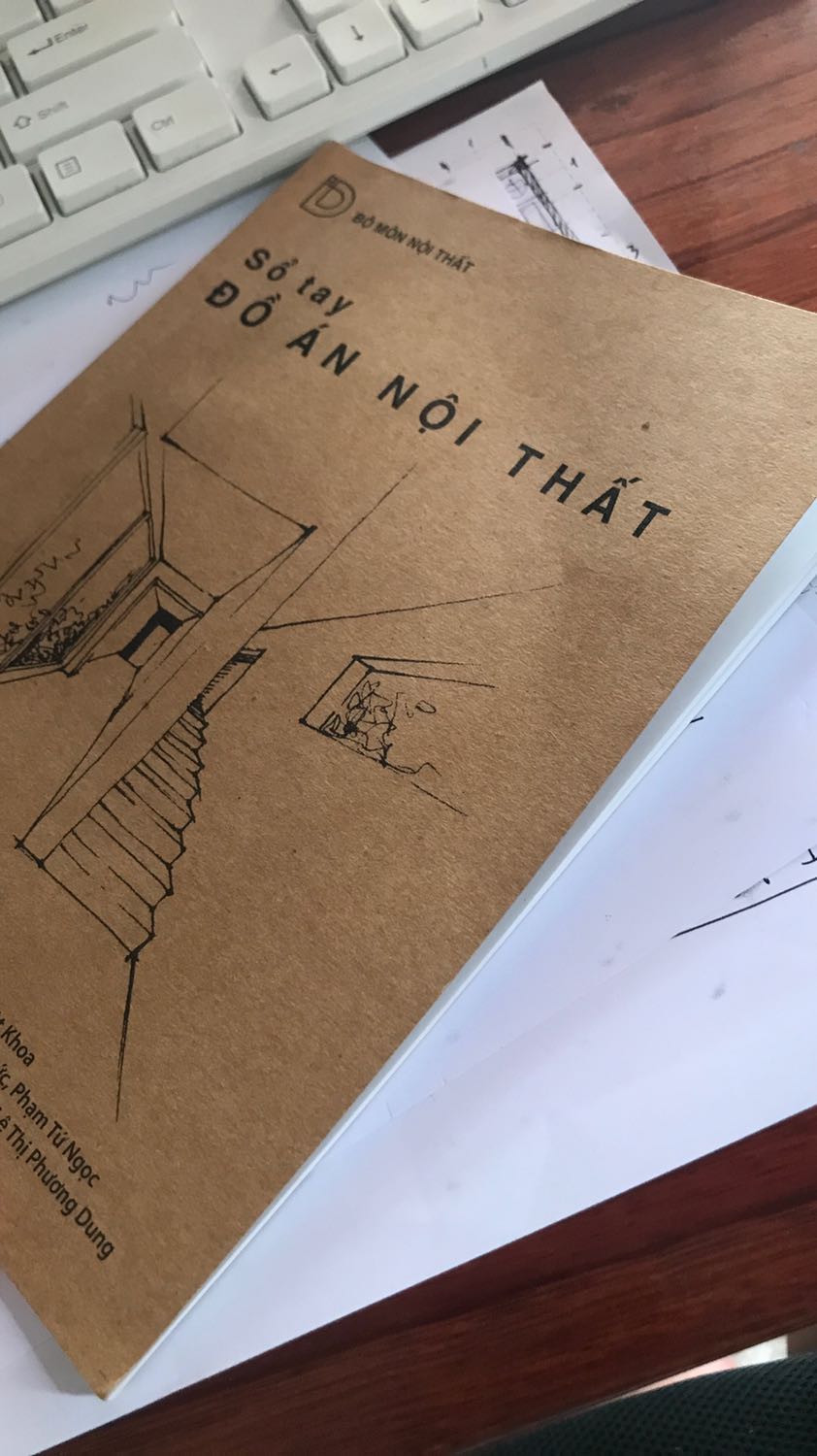 nhiều trang chưa cắt hết.các trang bị dính vào nhau.sách làm quá sơ xài quá