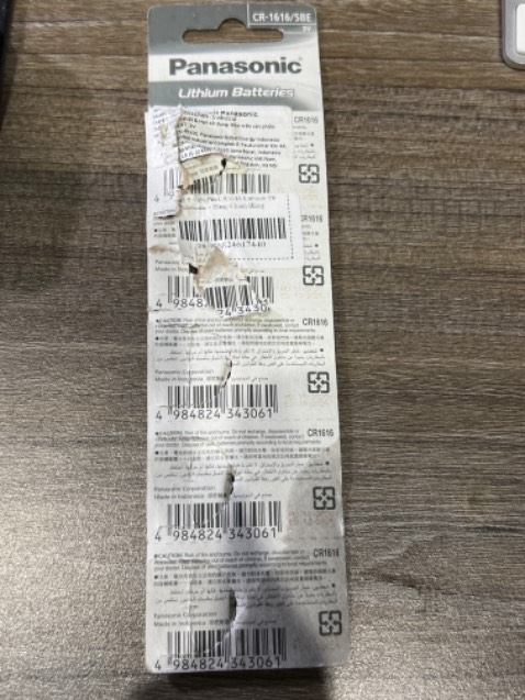 Pin để không 1 thời gian cũng hết pin, lắp viên đầu dùng đc vài tháng, sau đó mở cả hộp gắn từng viên vào remote ko viên nào được. Mua tạm 1 viên ở hiệu sách thì dùng được. 
Hàng chất lượng kém.