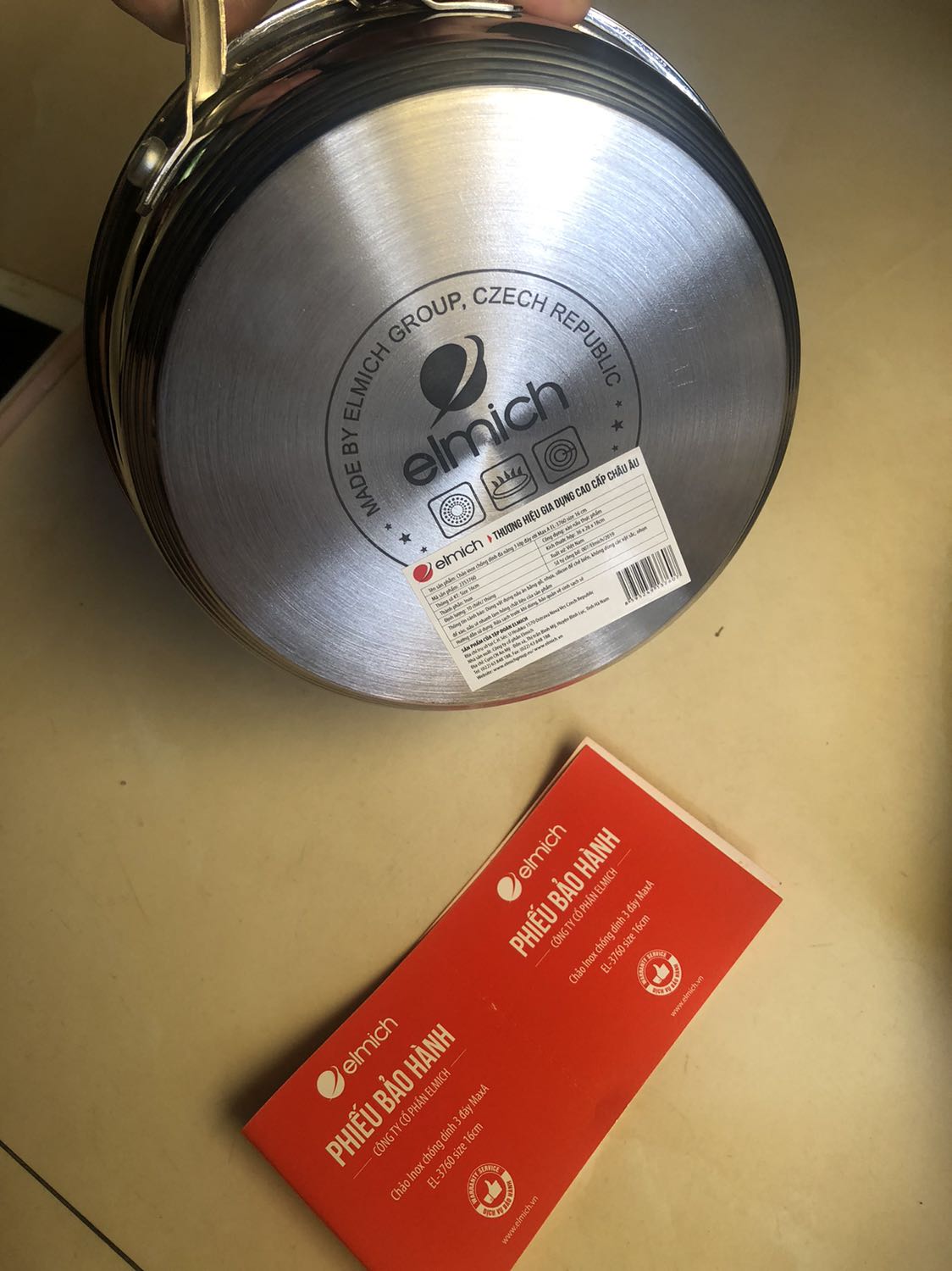 Sản phẩm quá rẻ và bao chất , nên mua nha, e mua 177k/cái thôi nè(ko liên qua hình ảnh) Sản phẩm quá rẻ và bao chất , nên mua nha, e mua 177k/cái thôi nè(ko liên qua hình ảnh)