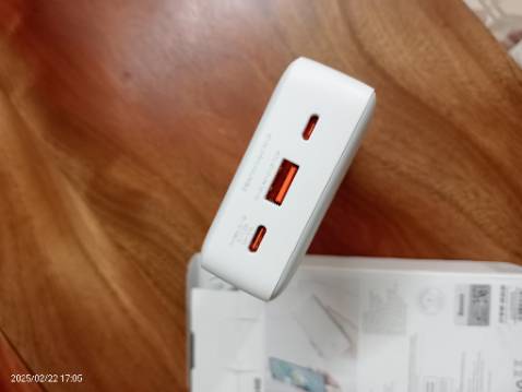 Giao hàng không đúng sp mô tả (chủng loại, mẫu mã và màu sắc). Đơn hàng đặt là pin Bipow 20000mah màu đen, shop giao pin Airpow 20000 màu trắng.
Đề nghị tiki cho trả hàng hoặc đổi sp đúng đơn hàng.