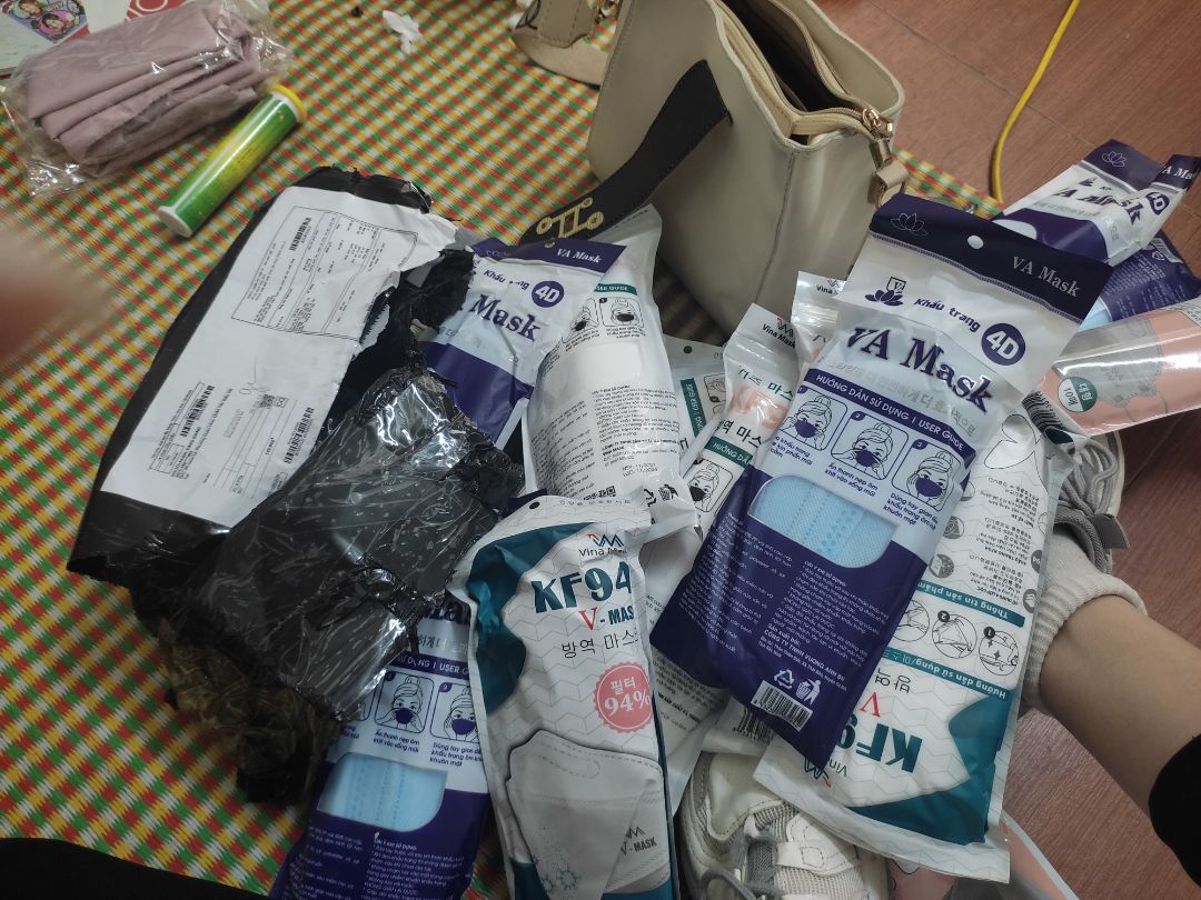 giao k đúng hàng, shop làm ăn kiểu j vậy:))