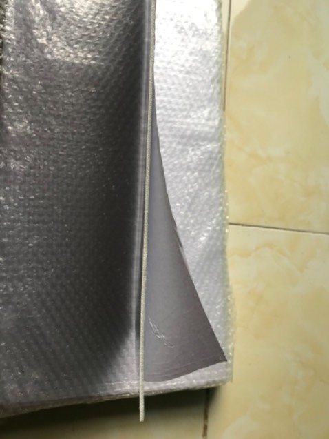 Keo dán rất dính, màu rất đẹp vệ sinh rất dễ, giao hàng nhanh.....