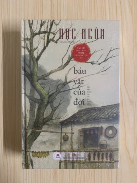 Sản phẩm được bọc seal cẩn thận. Tác phẩm được viết dưới ngòi bút của tác giả lớn ở TQ, vừa nhuộm sắc u tối, lại mô tả được giai đoạn thăng trầm trong biến đổi lịch sử. Mong tác phẩm sẽ mang lại nhièu giá trị, cho mình cái nhìn rõ nét hơn về thời đại này