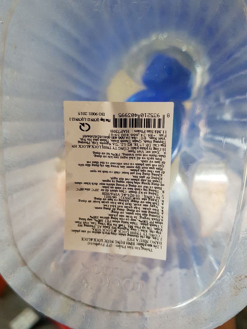 giao hàng nhanh, bình rất to. nắp ko đc khít, hơi nghiêng thì rò nước. nếu để ko cẩn thận bị đổ bình thì nước rò hết