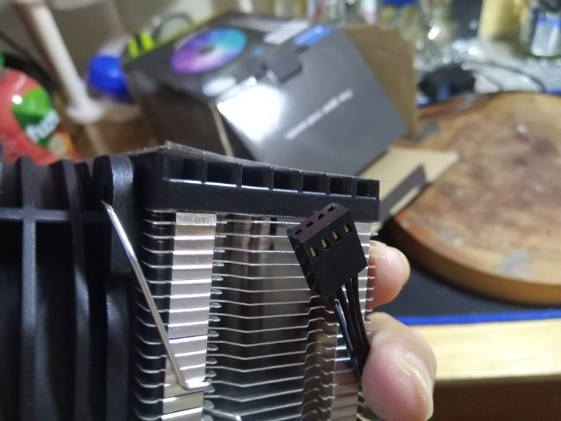 Giao tản nhiệt CPU hiệu jonsbo cr-1000 như hình, mua giá 330k, tản nhiệt xài ổn, ánh sáng nhẹ, đủ màu sắc, quạt chạy êm, nhiệt độ cpu giảm nhanh. Giao tản nhiệt CPU hiệu jonsbo cr-1000 như hình, mua giá 330k, tản nhiệt xài ổn, ánh sáng nhẹ, đủ màu sắc, quạt chạy êm, nhiệt độ cpu giảm nhanh.
