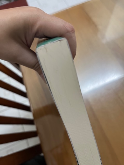 Sản phẩm bị dơ nha shop. Shop kiểm tra kỹ sách trước khi giao giúp mình ah.