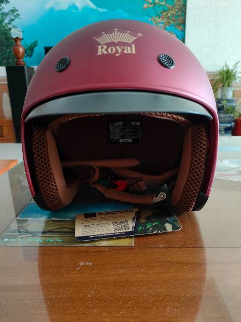 Giao hàng nhanh, bao ộc cẩn thận.
Mũ giống như quảng cáo. 
Có thêm bao đựng mũ, nút nhựa thông gió dự phòng