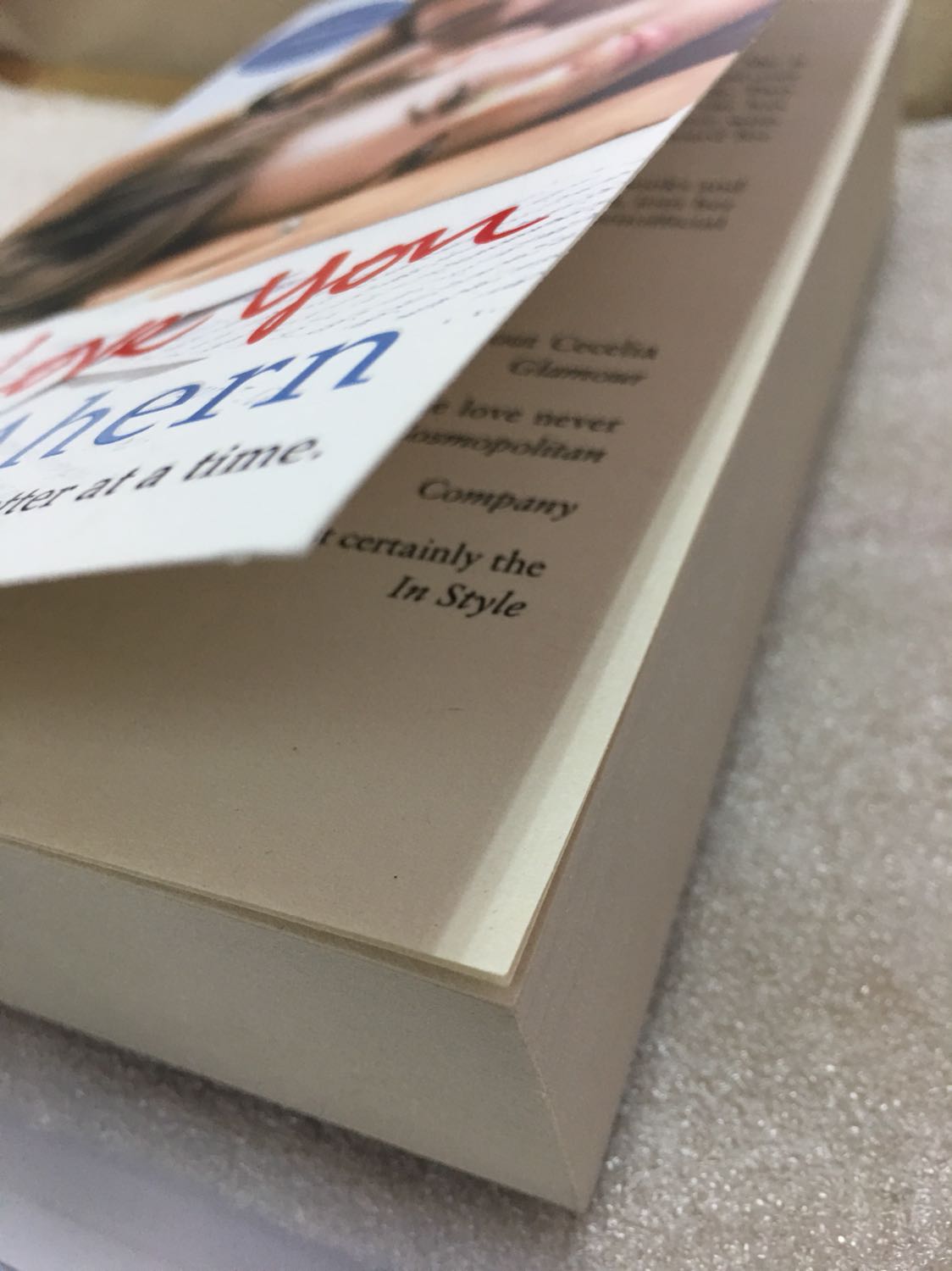 sách đóng gói cẩn thận, sách in đẹp nhưng bìa sách bị lỗi đúng mặt nhân vật nữ. Hài lòng khi nhận được sách. Cảm ơn Tiki