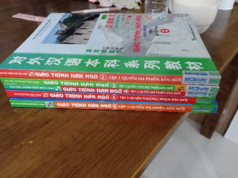 Sách ổn, giá ổn, giao hàng đúng như dự kiến thông báo trên app. Chúc shop buôn may bán đắc