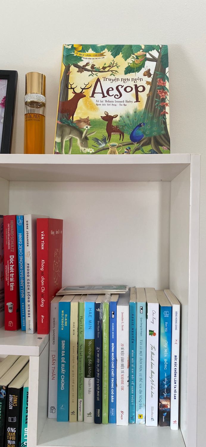 Sách rất đẹp và chắc chắn, đọc cho bé rất thích và trang trí cũng đẹp