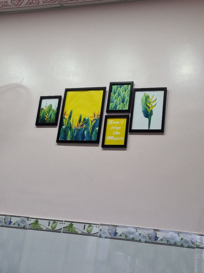 cực kì hài lòng . đóng gói rất kỉ . tranh đẹp 
sẽ mua ủng hộ shop thêm