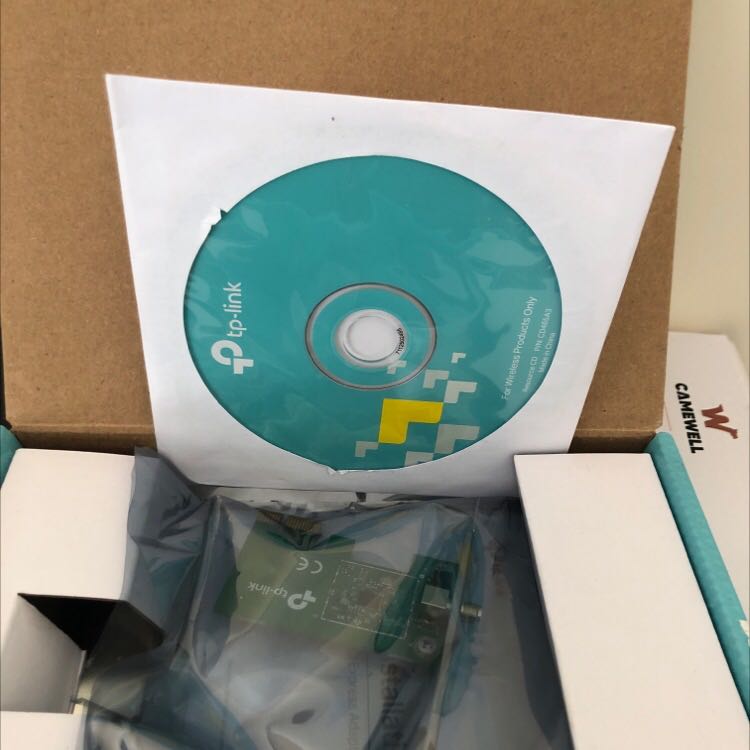 Card mạng tuy một râu nhưng bắt sóng wifi cũng mạnh phết. Nhưng bắt đc 1 băng tầng 2.4G thôi nhé. Sản phẩm dễ cài đặt, mình sài win10 cắm vào là nhận ngay. Card mạng tuy một râu nhưng bắt sóng wifi cũng mạnh phết. Nhưng bắt đc 1 băng tầng 2.4G thôi nhé. Sản phẩm dễ cài đặt, mình sài win10 cắm vào là nhận ngay.