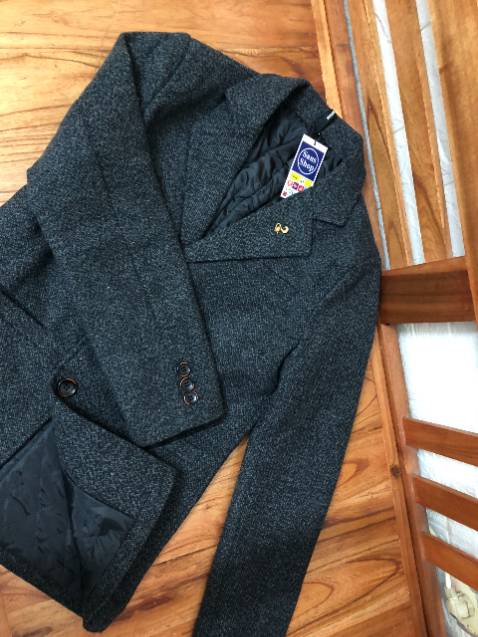 Áo chất đẹp, lên dáng đẹp, hàng đúng với mô tả, shop gói hàng cẩn thận, phù hợp tầm giá.