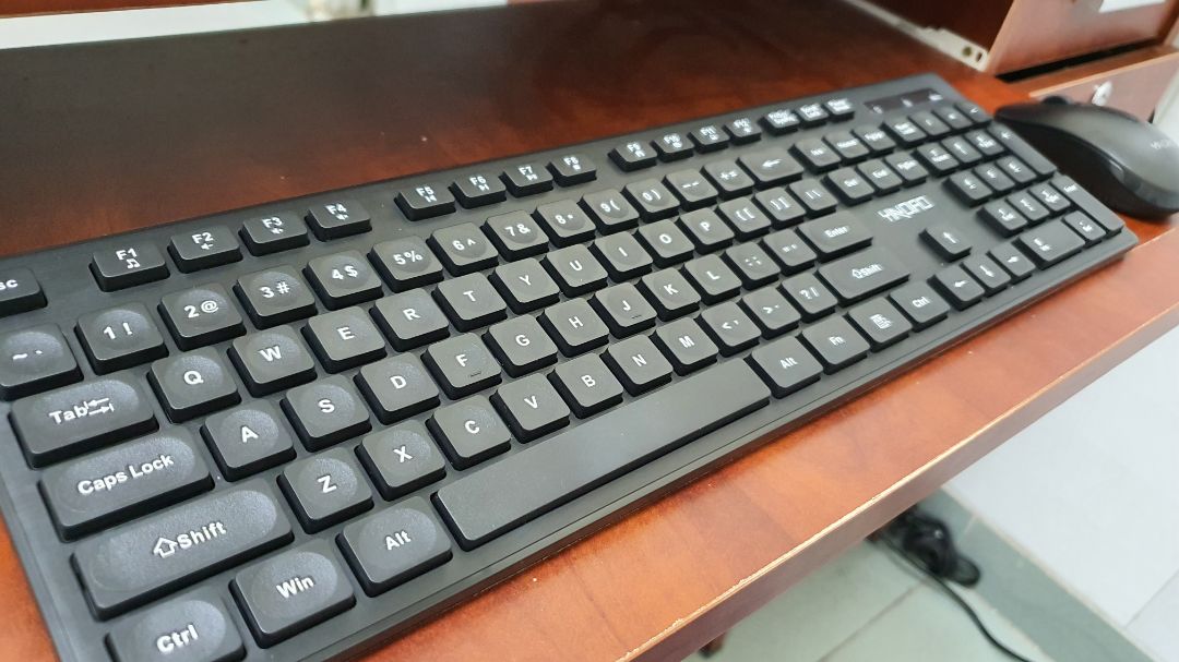 Gắn thử thấy tốc độ ổn. 
Chưa thực sự nhạy, chữ trên phím hơi xấu nên cho 4 sao thôi.
Để xài một thời gian xem sao.