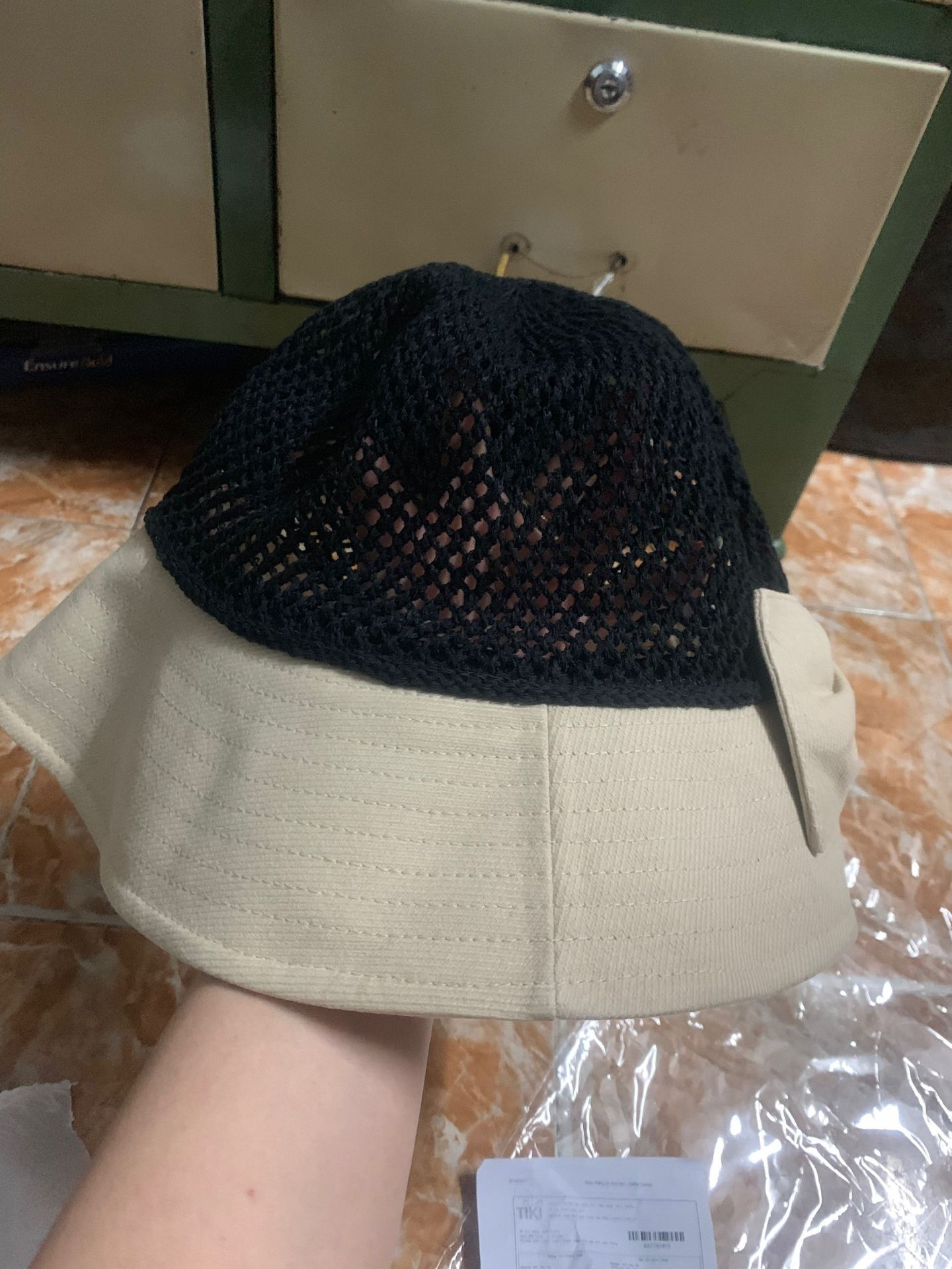 Shop giao không đúng mẫu như hình ảnh mình chọn mua, không hài lòng với cách mua bán như thế này. Shop giao không đúng mẫu như hình ảnh mình chọn mua, không hài lòng với cách mua bán như thế này.