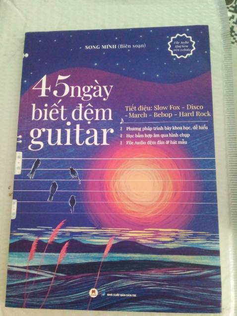Sách đúng mô tả. Đóng gói cẩn thận. Nhân viên giao hàng tận tình chu đáo và vui vẻ.