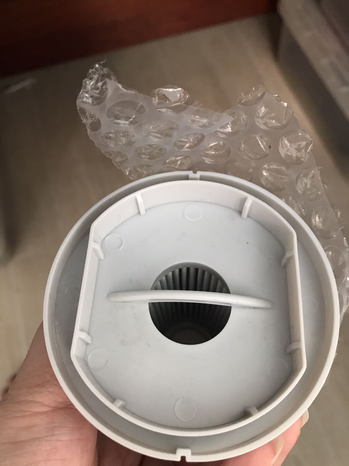 Bộ lọc chất lượng nha, ai mua máy hút bụi deema nên mua thêm 1 bộ lọc để thay thế sau 1 thời gian sử dụng bộ lọc đi kèm máy. Giao hàng nhanh không ngờ lun ?