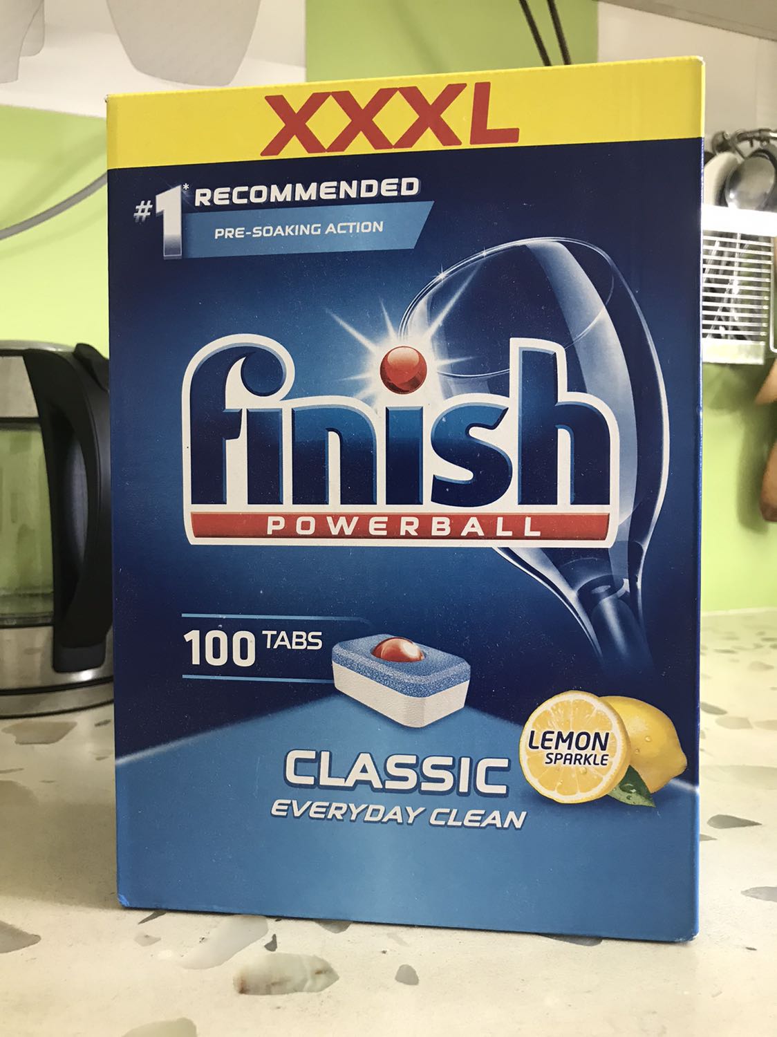 Mình mua 2 hộp và nhận được hàng sớm hơn lịch dự kiến. 
Sản phẩm đúng như quảng cáo, hộp còn nguyên vẹn không bị móp hay rách chỗ nào. Cám ơn shop nhiều.